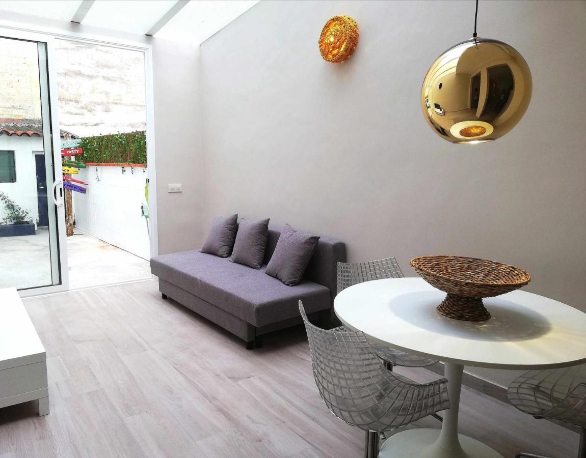 Mazi Apartments Chic Μπαδαλόνα Εξωτερικό φωτογραφία